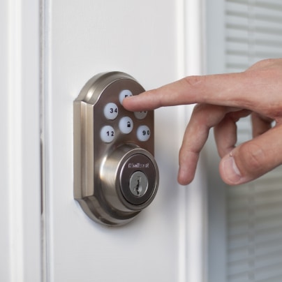 Mobile smartlock adt