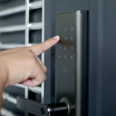 Mobile keyless smart lock